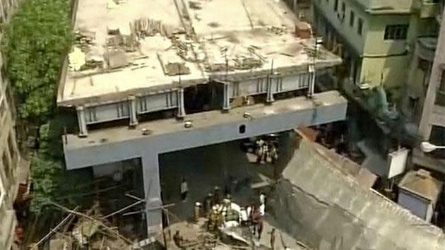 Casualties feared as flyover collapses in Kolkata, India