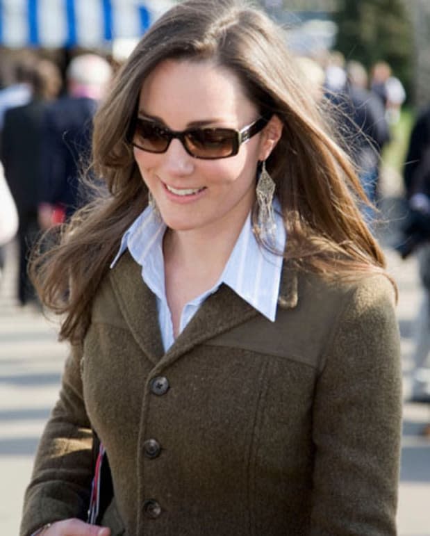 <p>Middleton began to dress more professionally when she became an assistant accessories buyer for British fashion chain Jigsaw in 2006.</p>