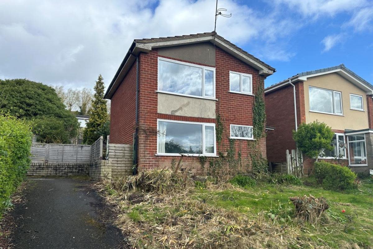 172 Stamford Road, Brierley Hill <i>(Image: Bond Wolfe Auctions)</i>