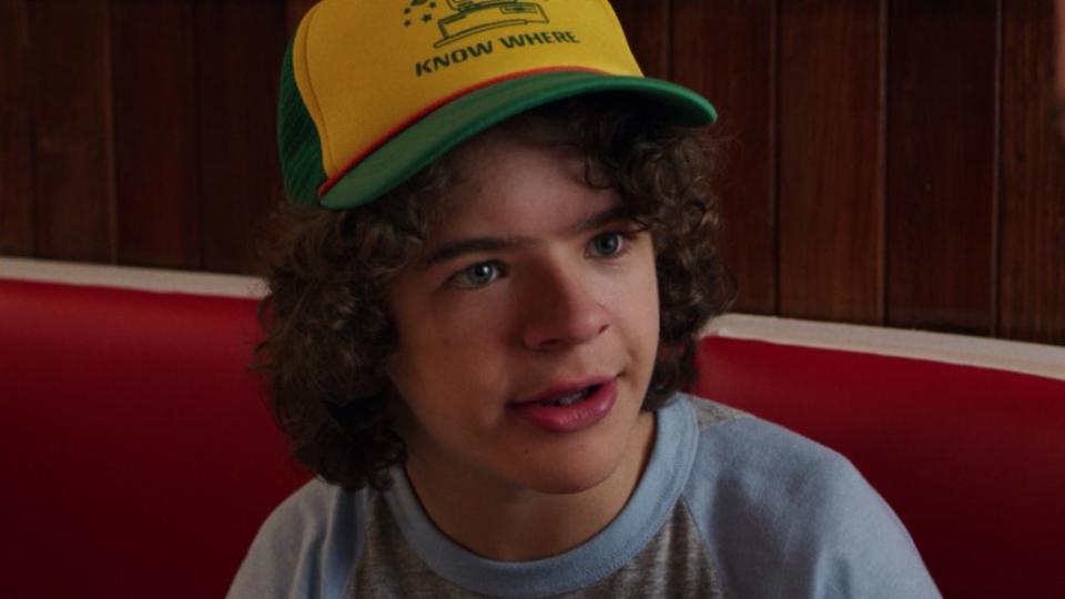 stranger things gaten matarazzo Stranger Things Recap: Before You Watch Season 4, Heres What Happened In Season 3