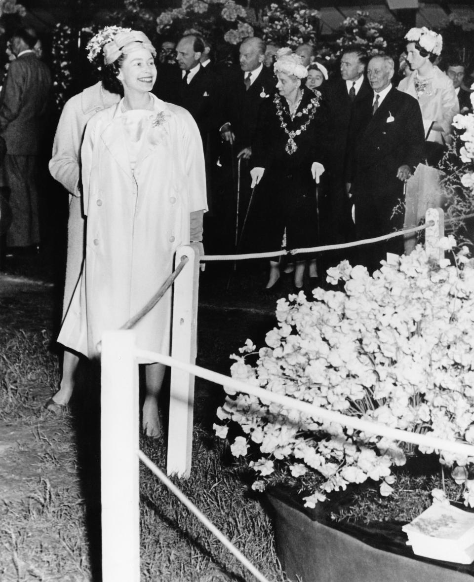 The Queen Chelsea Flower Show 1960