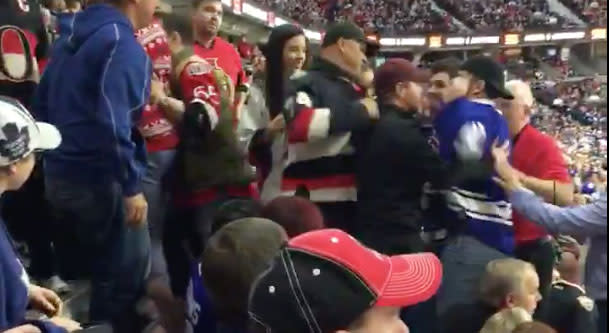 A few fans started throwing punches in the stands of the Canadian Tire Centre on Saturday night. (Twitter/@TomSENS5)