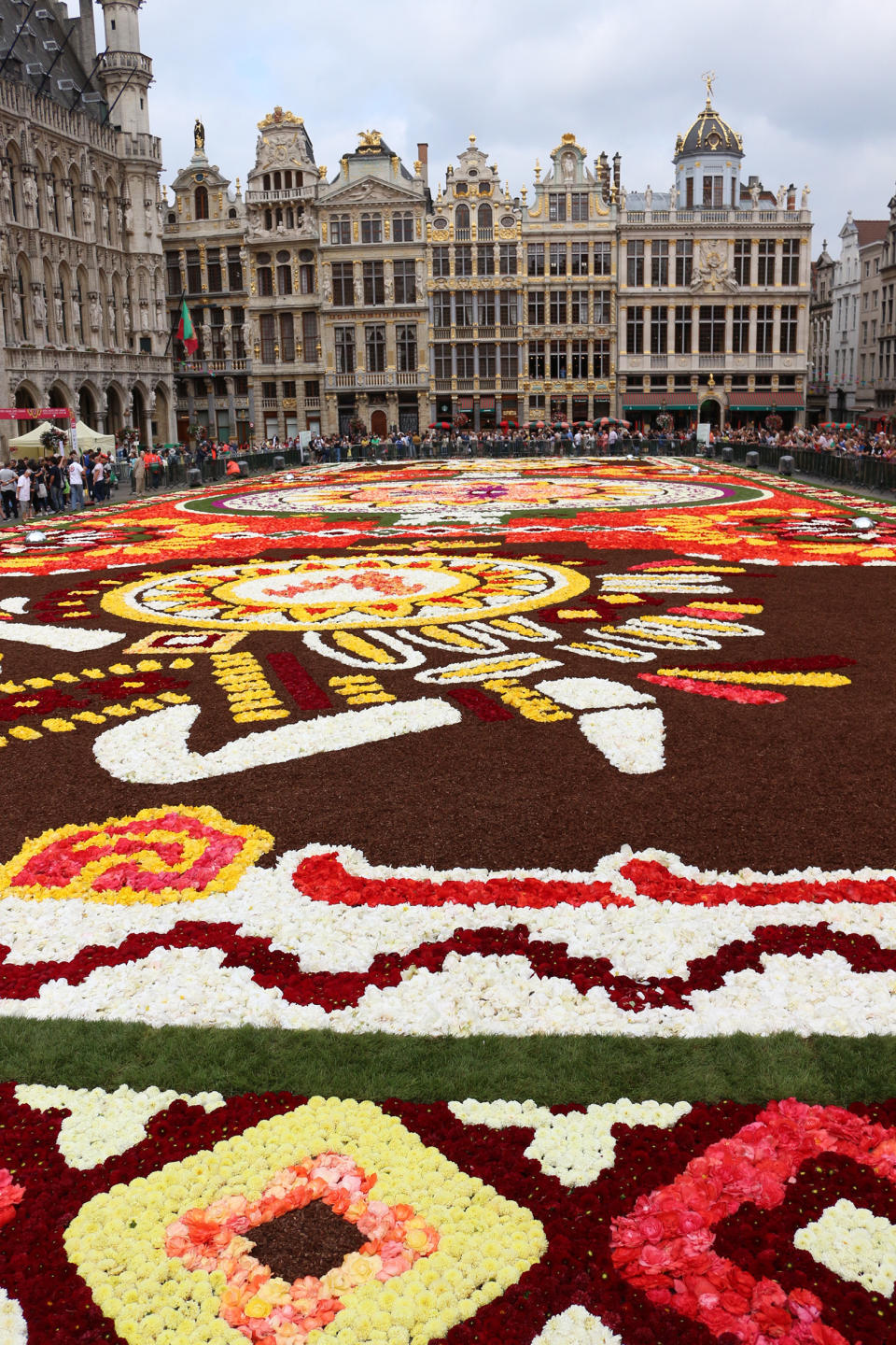 FOTOS | México protagoniza tradicional alfombra floral gigante de Bruselas