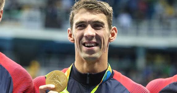 michael phelps wearing 22 medals