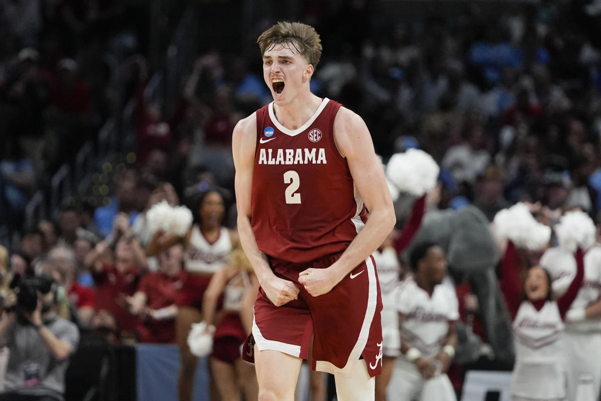 Alabama holds off top-seeded North Carolina 89-87 to reach Elite Eight for 2nd time ever