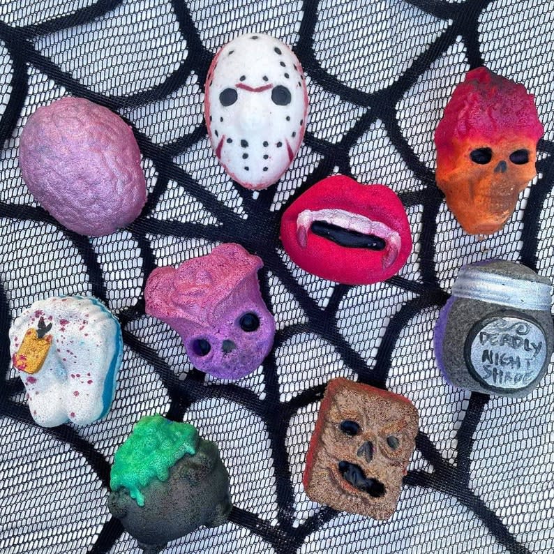 Alluring Elixirs 13 Days of Halloween Countdown Bath Bomb Calendar