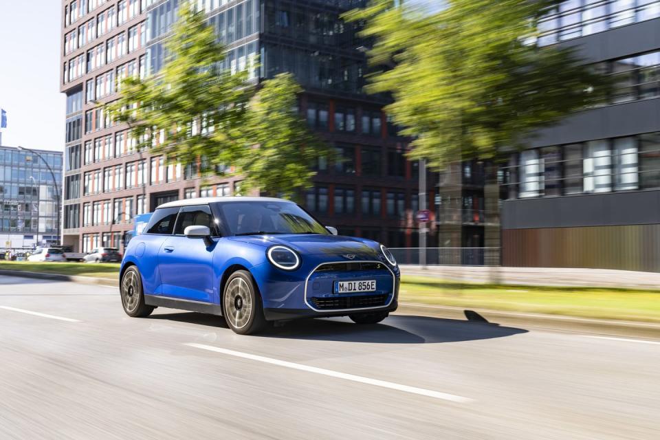 2025 mini cooper se