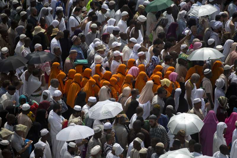 2017年8月30日，伊斯蘭教朝覲在麥加登場。全球近200萬穆斯林參與。（美聯社）