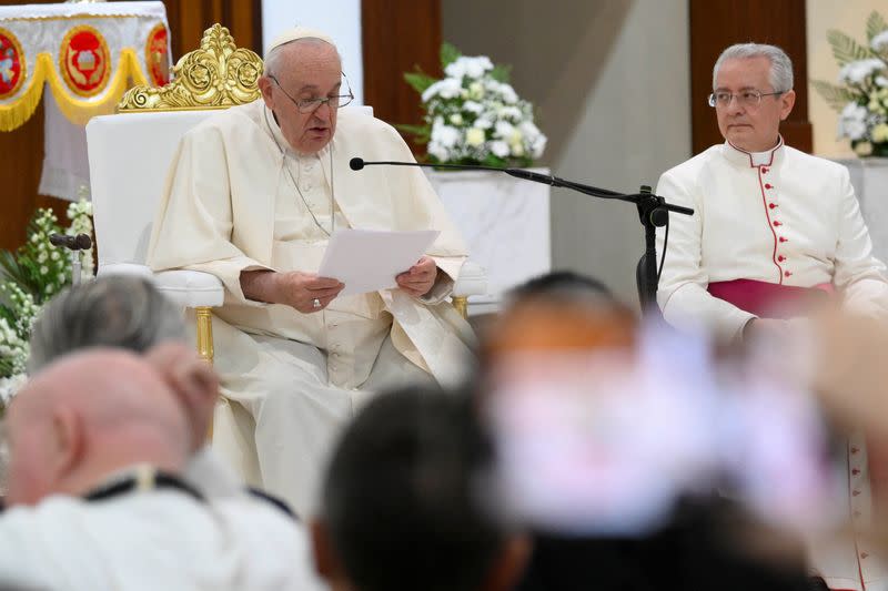 Pope Francis visits Bahrain