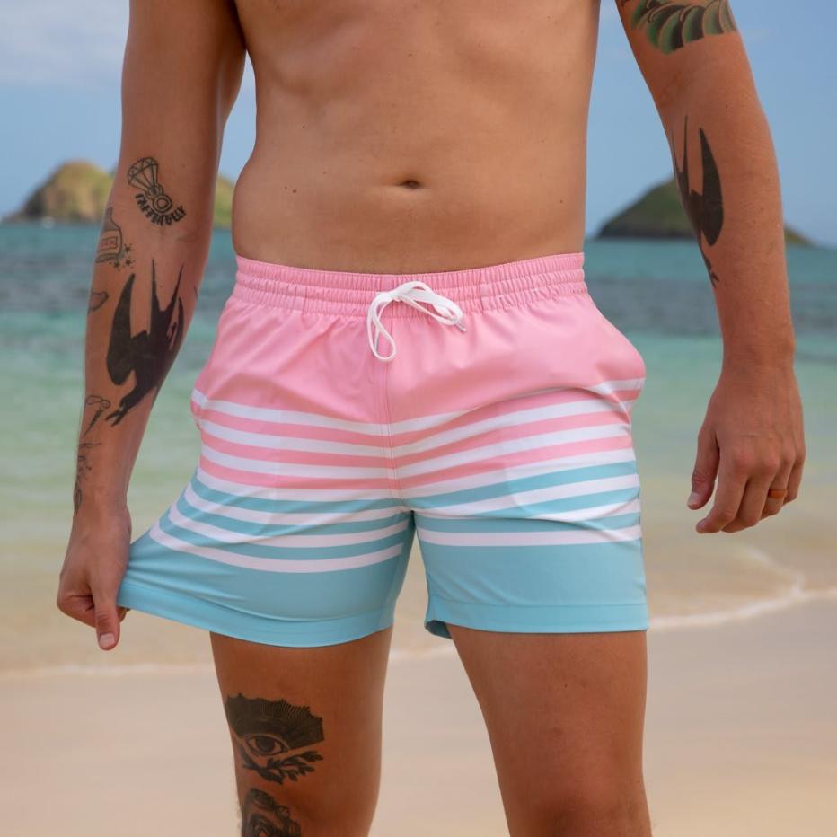 Chubbies 5.5-inch Stretch Swim Trunks ('Multiple' Murder Victims Found in Calif. Home / 'Multiple' Murder Victims Found in Calif. Home)