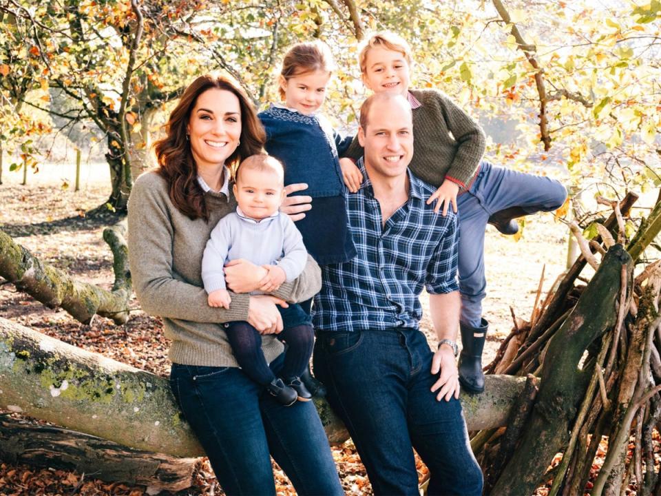 William and Kate's 2018 Christmas card features the whole family  (Kensington Palace)