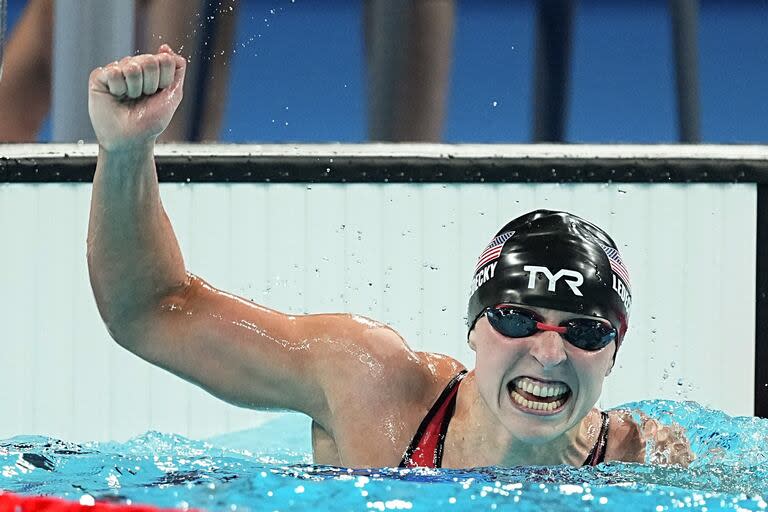 Katie Ledecky, una leyenda de la natación, ganó la octava medalla de oro en su historia