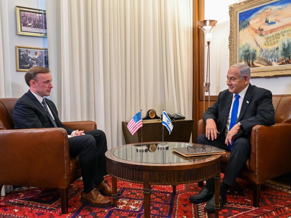 Sullivan (left) and Netanyahu in Tel Aviv today (Office of the Israeli Prime Minister)