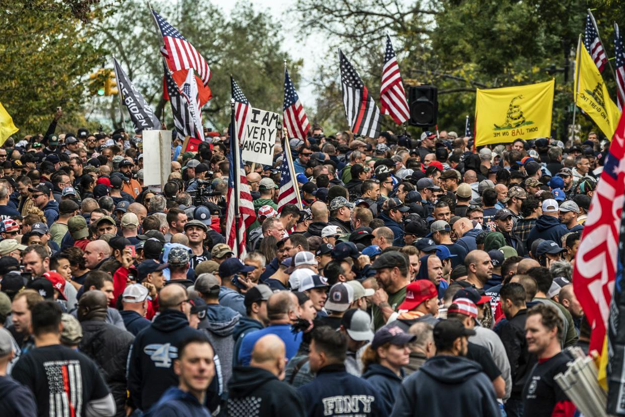 Firefighters rally outside then-Mayor Bill de Blasio's residence, Gracie Mansion in Manhattan, New York to protest the COVID-19 vaccine mandate for city workers on Oct. 28, 2021.