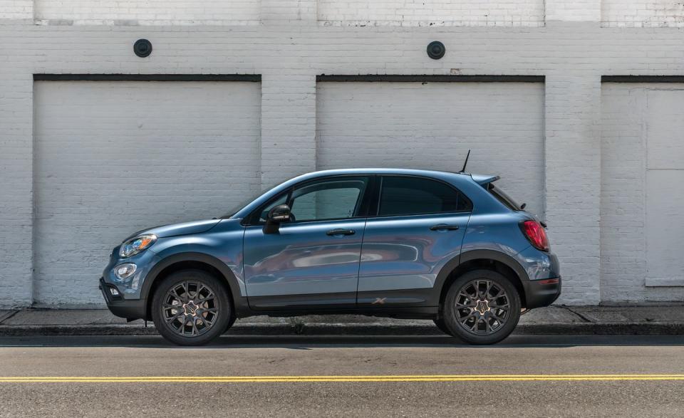 View Photos of the 2019 Fiat 500X