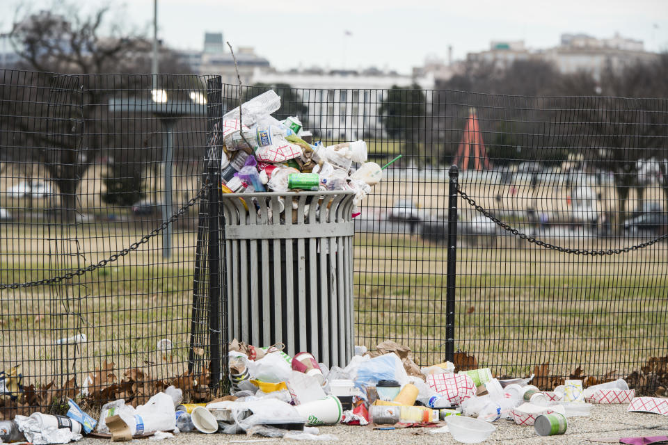 Garbage overflows a trash can on the National Mall across from the White House on Jan. 1, 2019. The National Park Service, which is responsible for trash removal, is not operating due to the government shut down. (Photo: Bill Clark/CQ Roll Call)