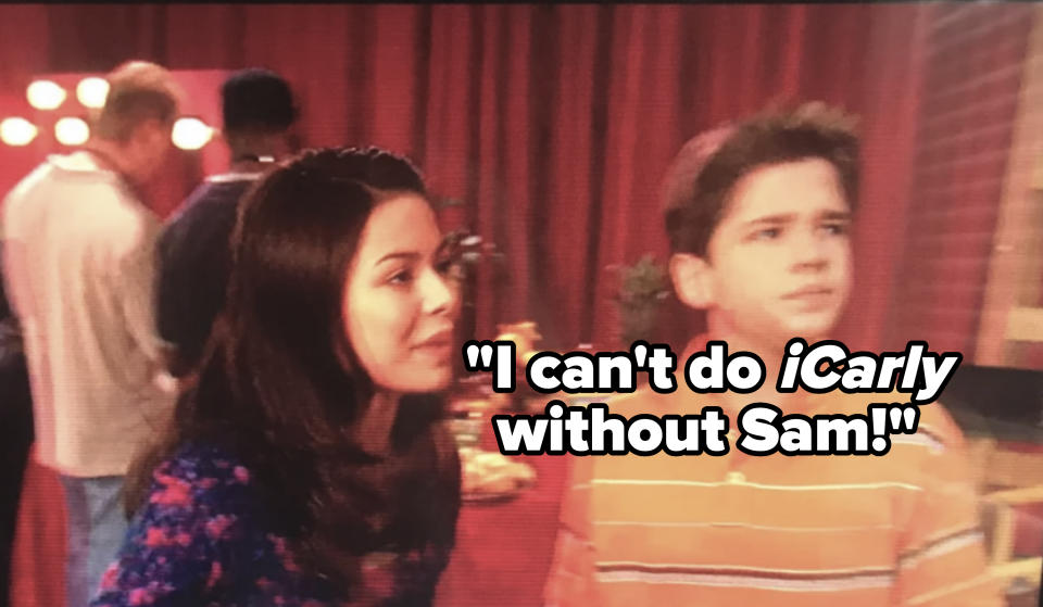 Screenshot from "iCarly"