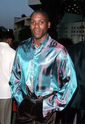 Carl Lewis at the L.A. Cinerama Dome premiere of 20th Century Fox's Big Momma's House