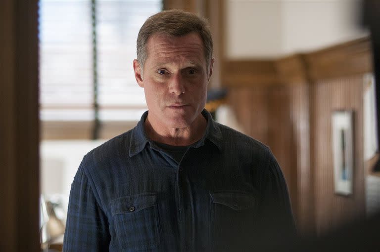 Jason Beghe es el detective Hank Voight en la nueva serie, un desprendimiento de la exitosa Chicago Fire