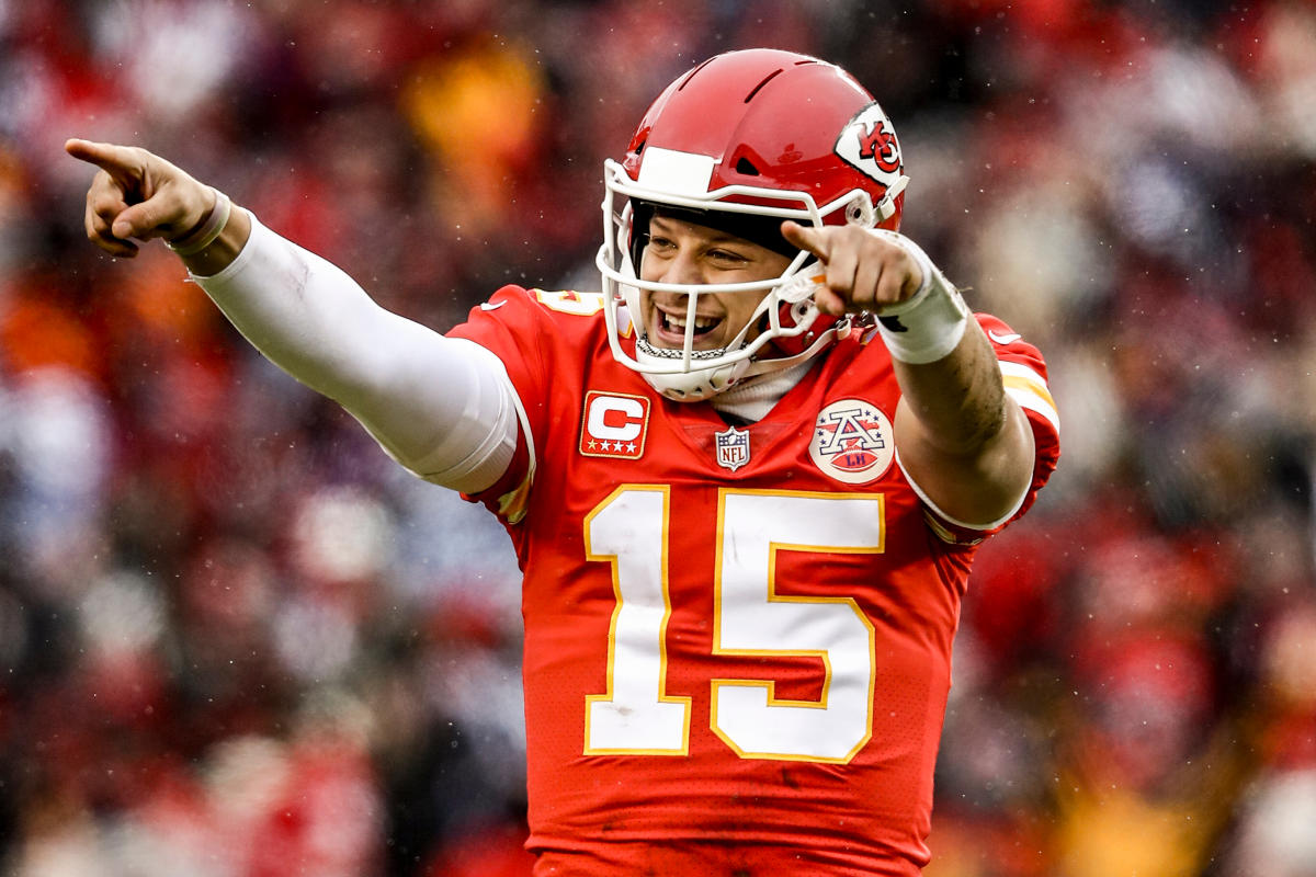 Patrick Mahomes adds to legend, throws football out of Arrowhead