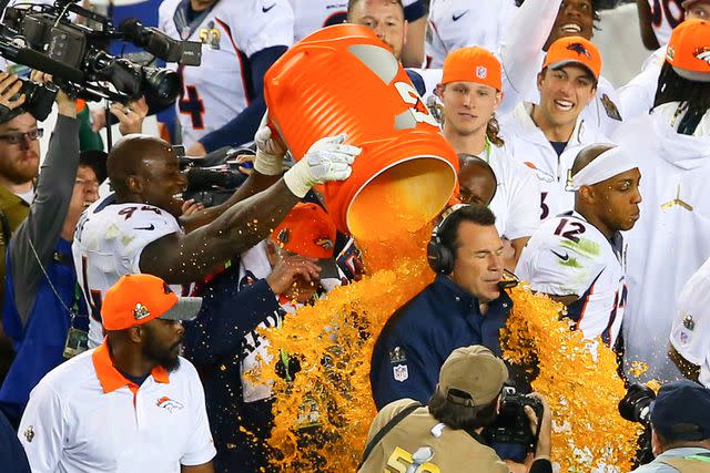 Rich Graessle/Icon Sportswire/Corbis/Icon Sportswire via Getty 2016 Super Bowl Gatorade color