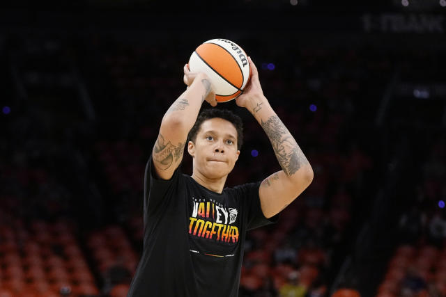 Brittney Griner confronted at airport by 'provocateur,' WNBA says –  NewsNation