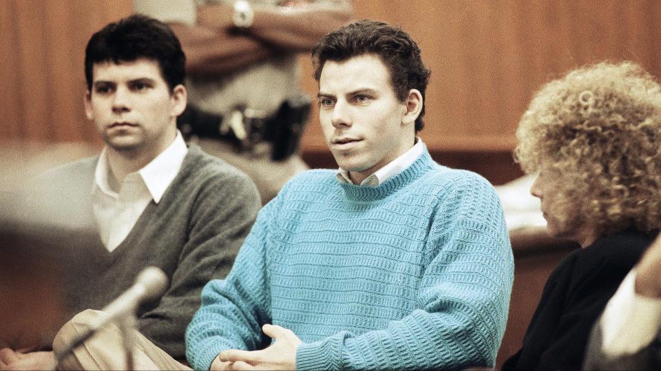 Eric y Lyle en el juicio por haber asesinado a sus padres. Pic: NBCsports.