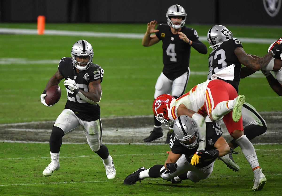 PFF: Raiders RB Josh Jacobs ranked among best running backs in NFL