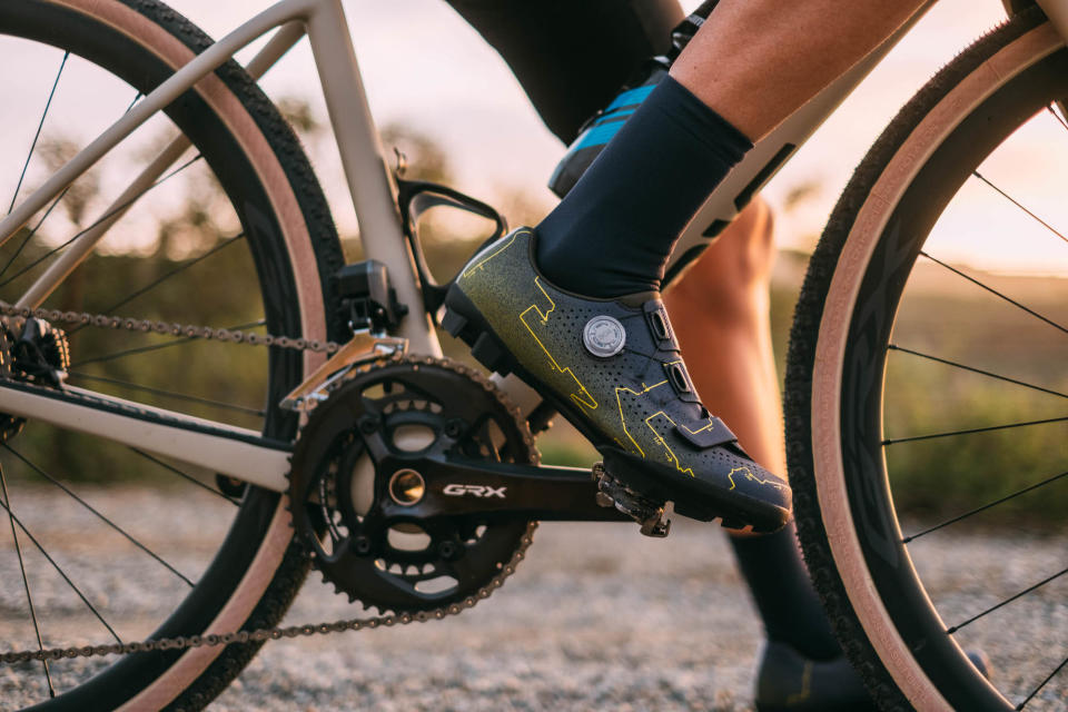 The Shimano RX6 gravel shoe in limited 