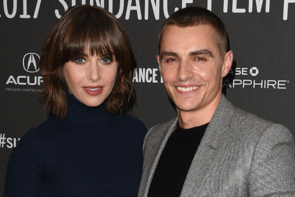 Alison Brie and Dave Franco have no idea when their wedding is and that’s so damn relatable