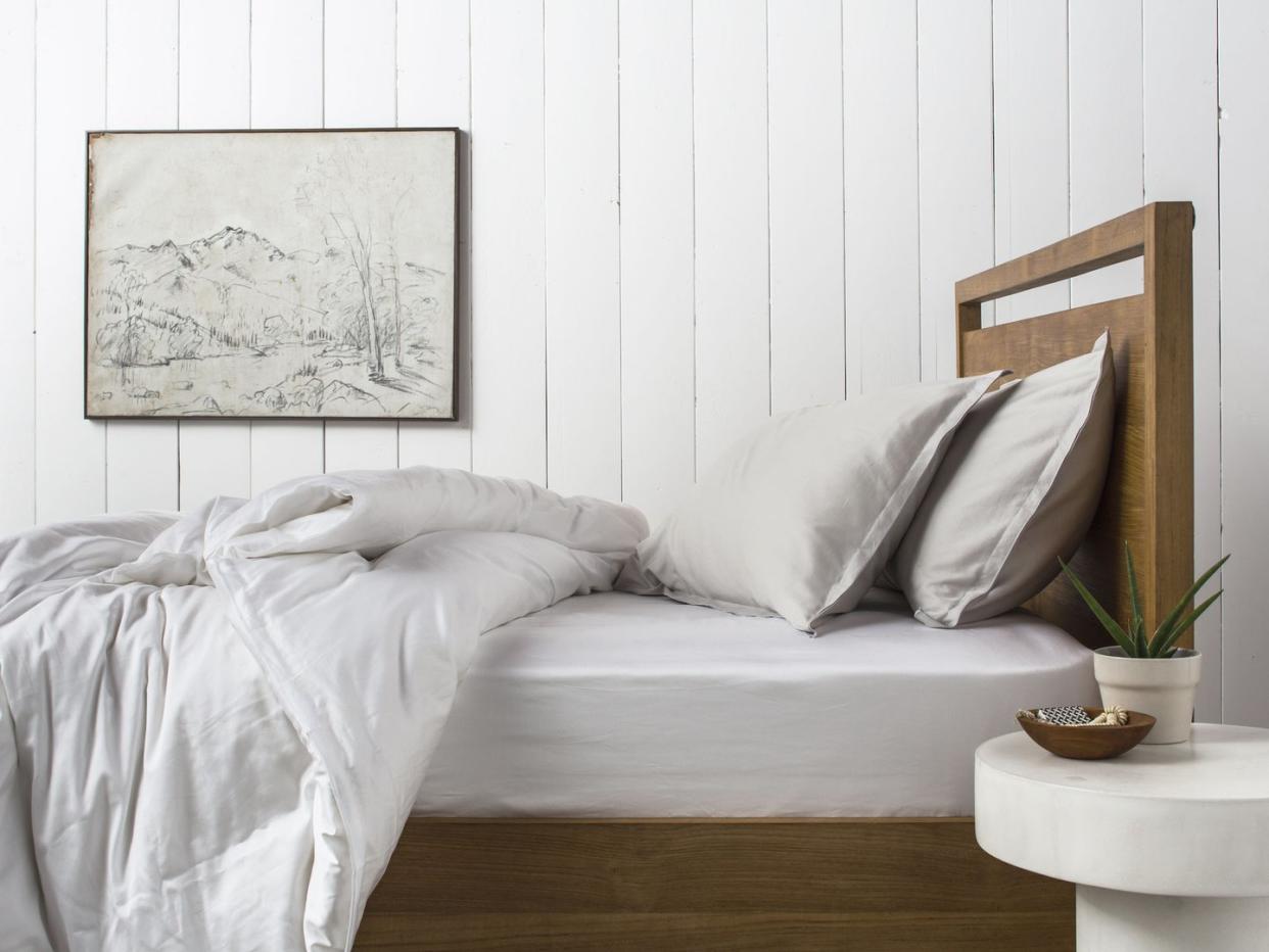 <p><a href="https://go.redirectingat.com?id=74968X1596630&url=https%3A%2F%2Fwww.parachutehome.com%2Fproducts%2Fsateen-duvet-cover&sref=https%3A%2F%2Fwww.cosmopolitan.com%2Flifestyle%2Fg28246000%2Fbest-duvet-covers%2F" rel="nofollow noopener" target="_blank" data-ylk="slk:Shop Now;elm:context_link;itc:0;sec:content-canvas" class="link rapid-noclick-resp">Shop Now</a></p><p>Sateen Duvet Cover</p><p>$220.00</p><p>parachutehome.com</p>