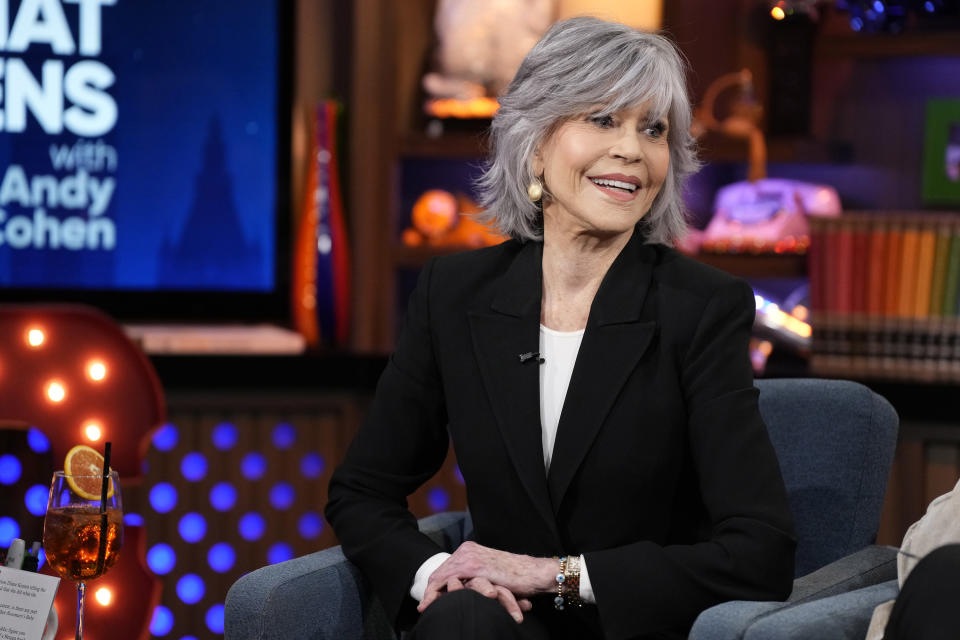 WATCH WHAT HAPPENS LIVE WITH ANDY COHEN -- Episodio 20089 -- En la foto: Jane Fonda -- (Foto de: Charles Sykes/Bravo vía Getty Images)