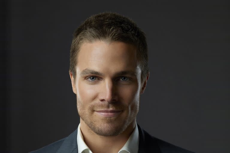 Stephen Amell