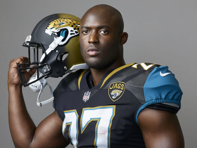 Leonaroud Fournette is about to give opposing tacklers the business in his rookie season. (AP)