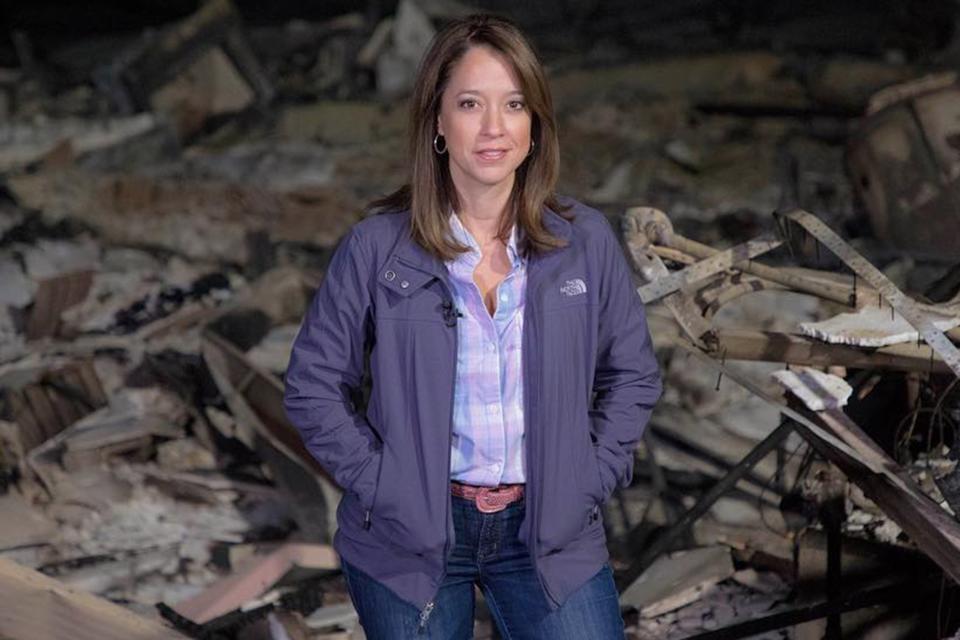 CBS Correspondent Shares Story of Miscarrying While Reporting on 2017 Wildfires: &#39;I Blamed Myself&#39;