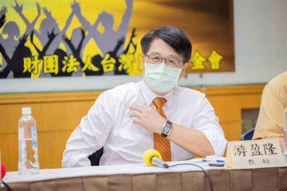 陸若武力犯台  游盈隆：攸關氣數消長 不是軍演可比。(台灣民意基金會提供)