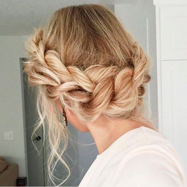 Braid: If you’ve tried all of these and you still can’t shake the static, why not consider a braid? They’re stylish and will help keep those charged strands under wraps. (Instagram/instablonde)