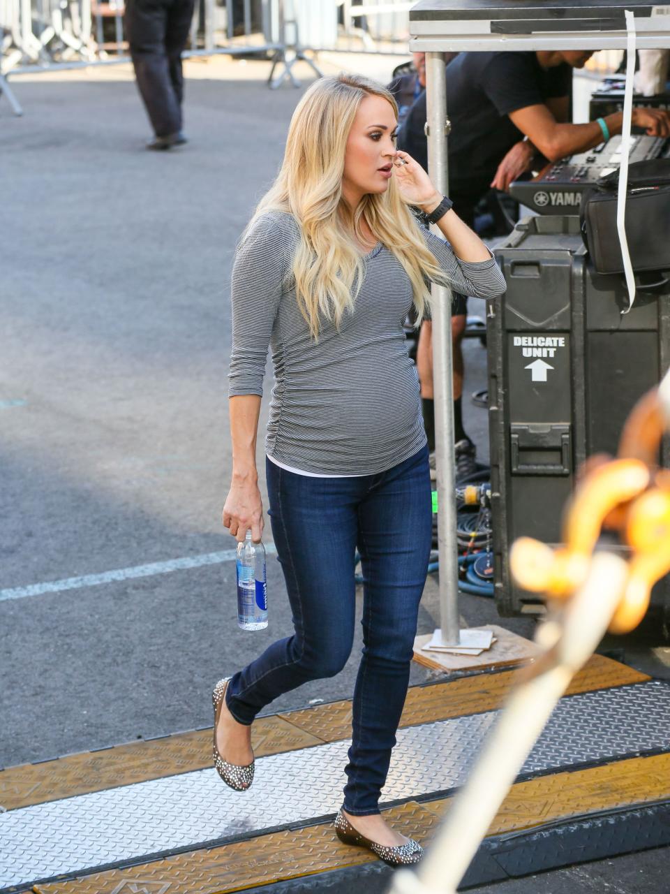 Carrie Underwood in the street