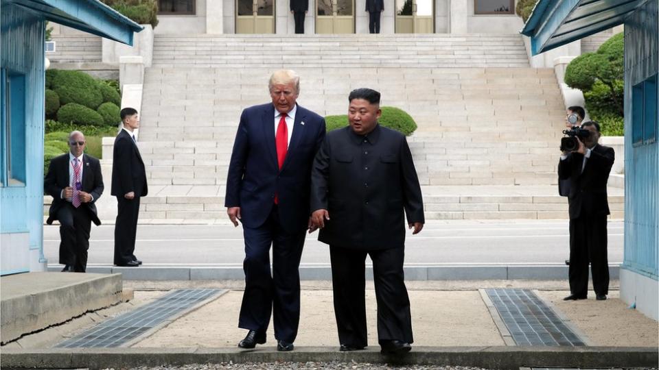 2019年，時任美國總統特朗普與朝鮮領袖金正恩在朝韓邊境高調會面。