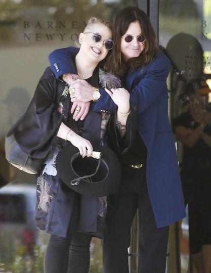 Exclusive... Ozzy Osbourne And Kelly Osbourne Shopping In Beverly Hills