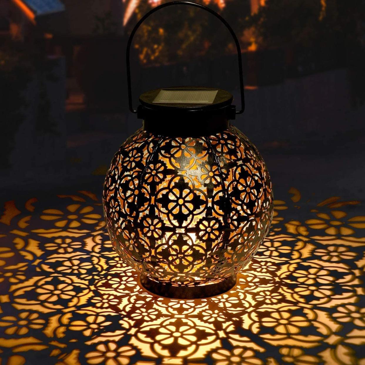 Outdoor Solar Lantern