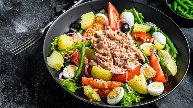Tuna Nicoise salad