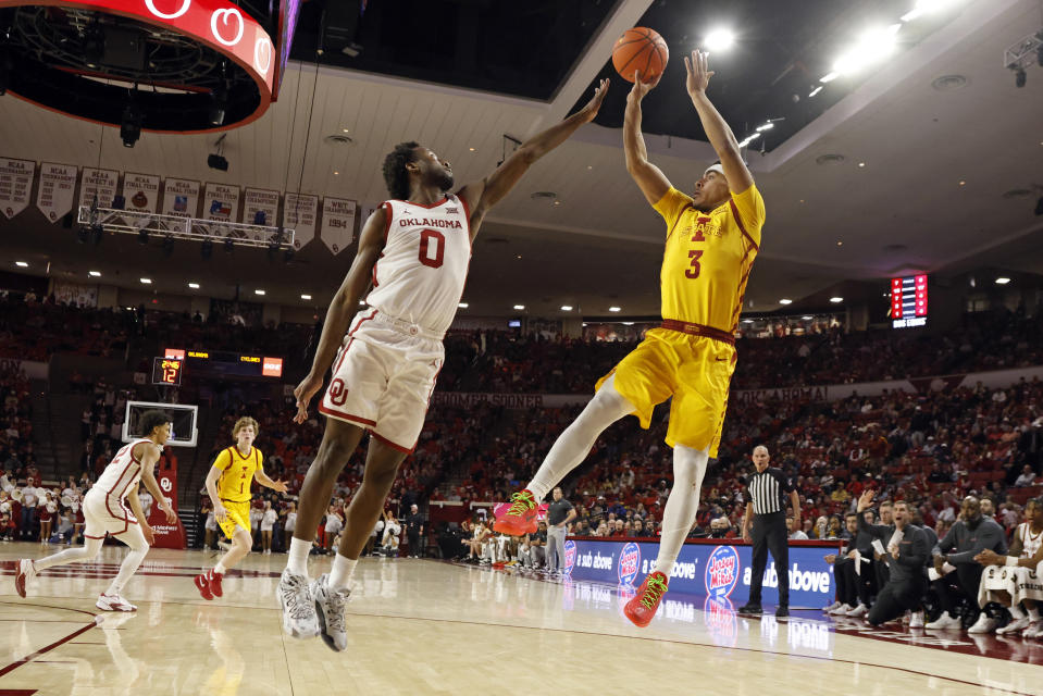 Iowa State guard Tamin Lipsey (3) shoots over Oklahoma guard Le'Tre Darthard (0) during the first half of an NCAA college basketball game, Saturday, Jan. 6, 2024, in Norman, Okla. (AP Photo/Nate Billings)