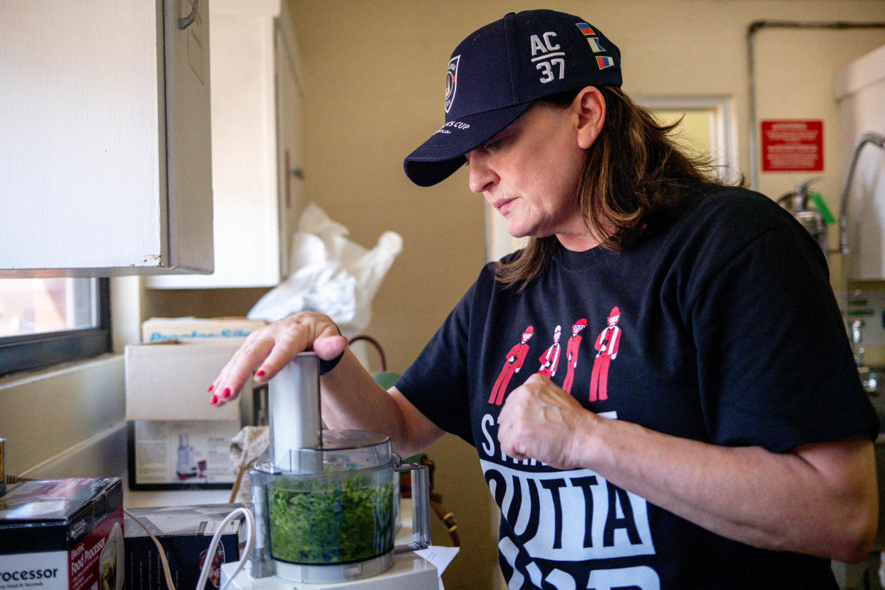 OU Hillel program executive director Kasi Shelton prepares on April 17 for Passover at Emanuel Synagogue in Oklahoma City, on Wednesday, April 17, 2024.