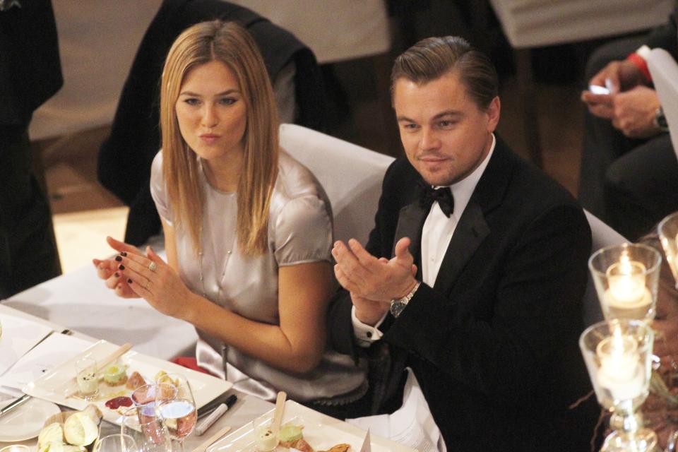 Leonardo Dicaprio Mit Freundin Bar Refaeli Bei Der 