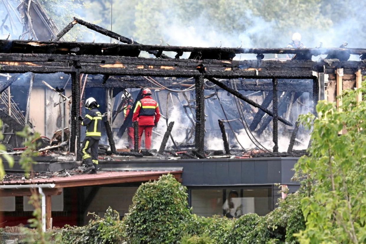 Onze personnes ont perdu la vie dans un incendie d'un gîte à Wintzenheim.   - Credit:SEBASTIEN BOZON / AFP