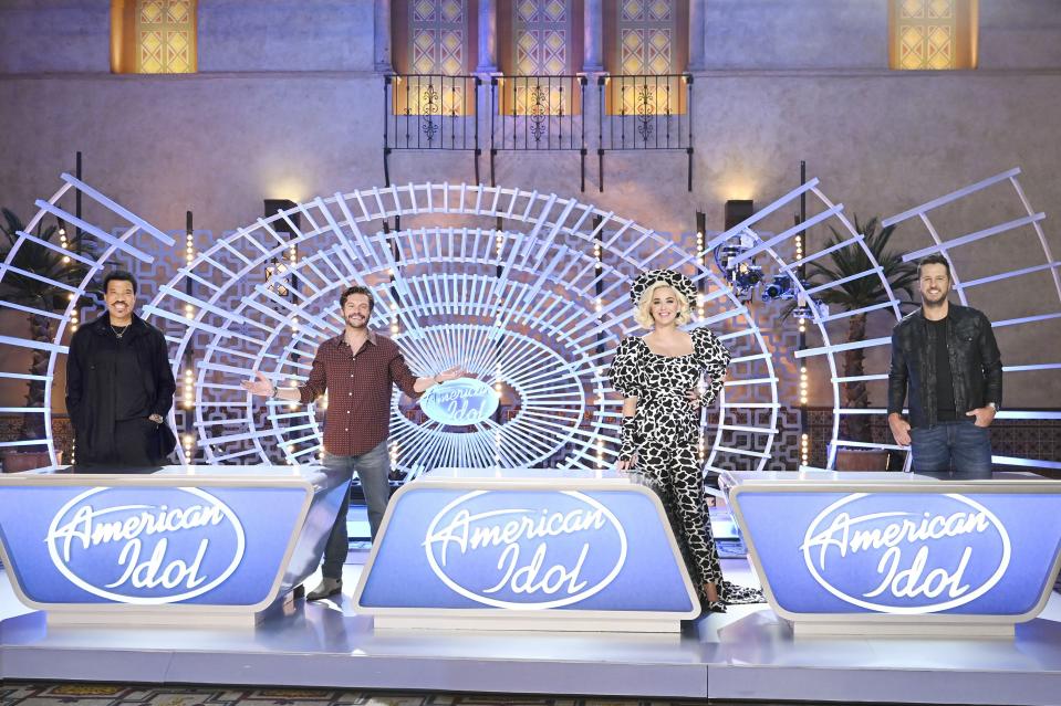 40 Strict 'American Idol' Rules Contestants Have to Follow