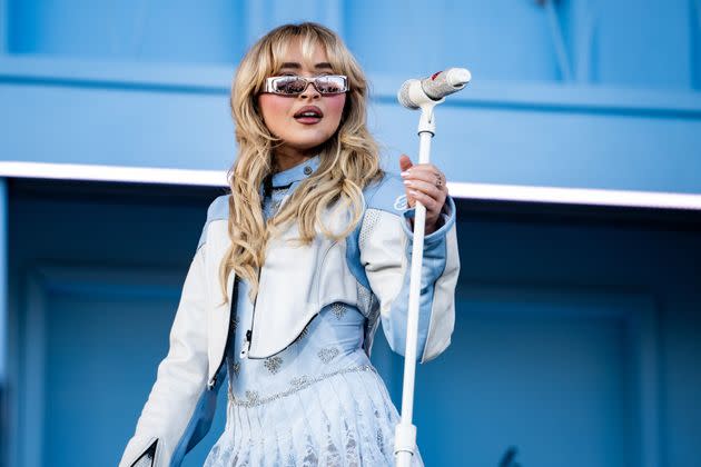 Sabrina Carpenter performing at Coachella