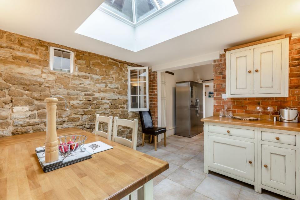 cottage for sale oxfordshire dining