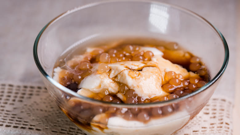 Taho or soy bean pudding 